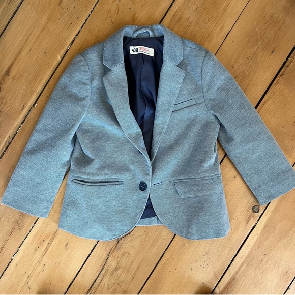 H and M boys blazer. One minor stain. Good shape - Picture 5 of 7